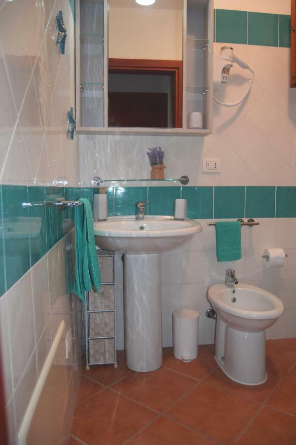 Il Mare Di Olbia Holiday Apartment Exterior photo